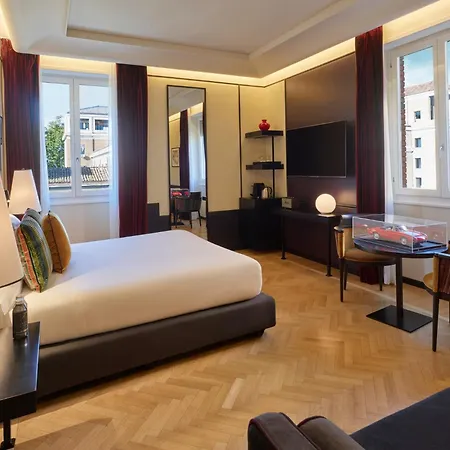 47 Boutique Hotel 4*