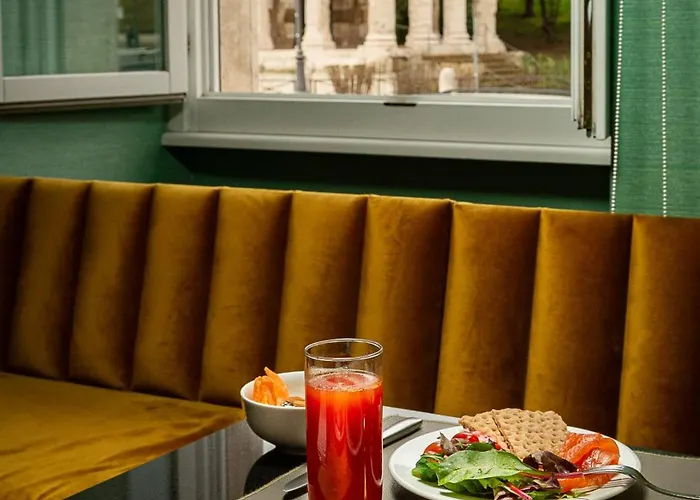 47 Boutique Hotel 4*